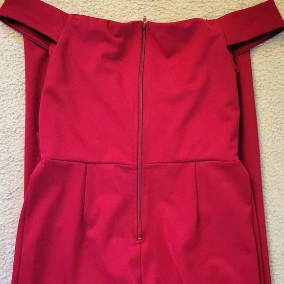 JUMPSUIT BACK ZIPPER - Picture 3 of 4